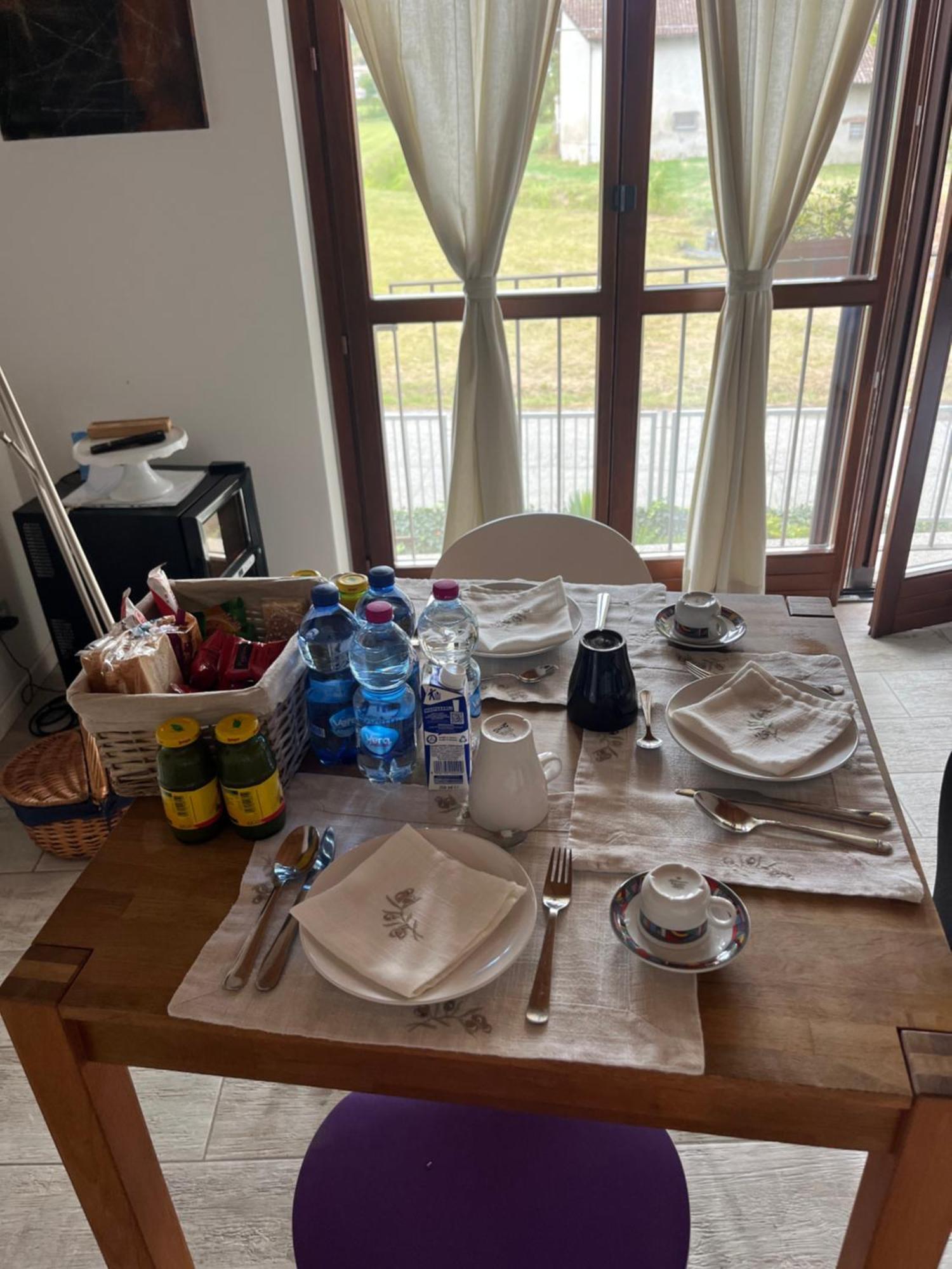 B&B Rooms Moncalvo Ngoại thất bức ảnh